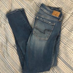 Women’s American Eagle Super Stretch Skinny Jeans size : 6